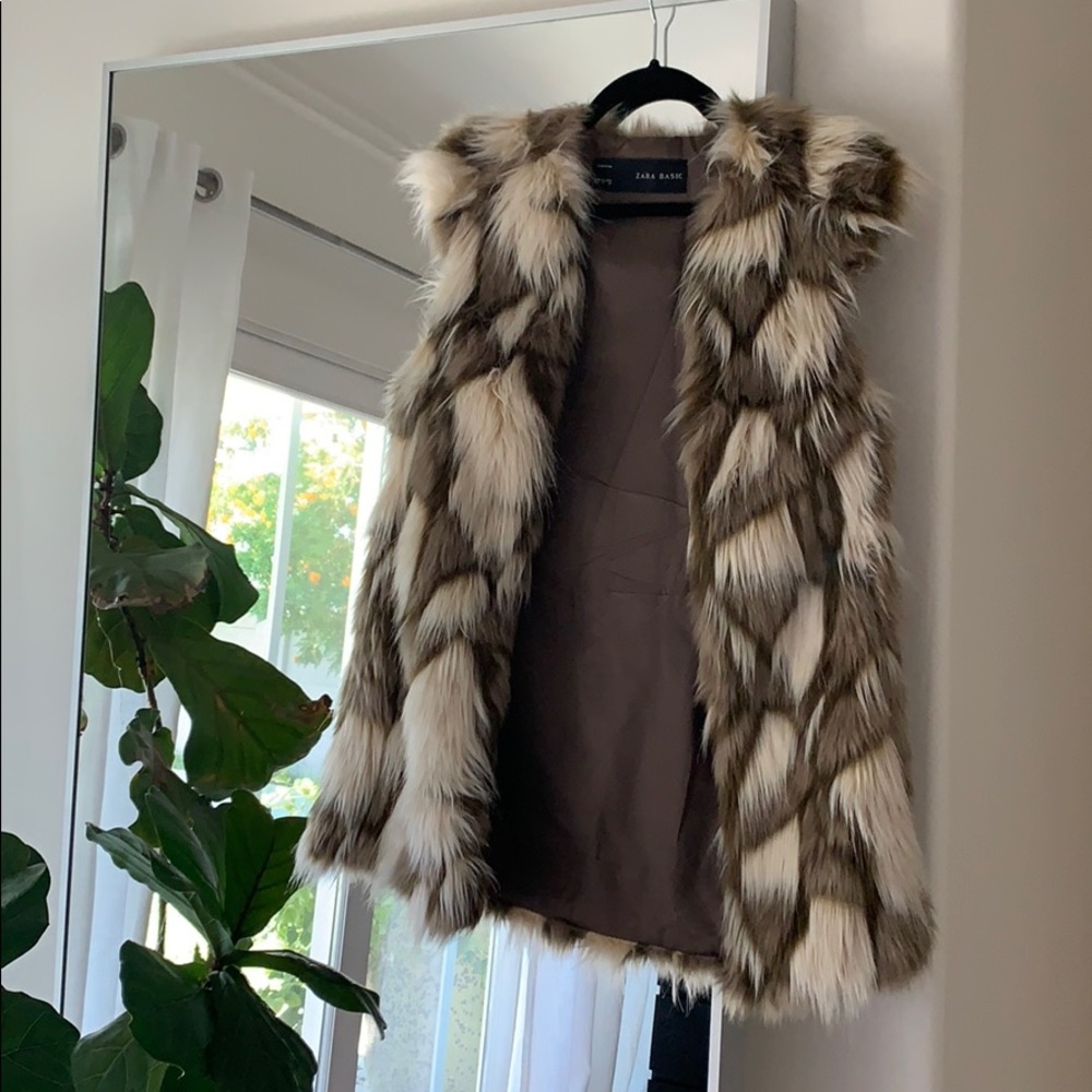 ZARA Basic Faux Fur Vest